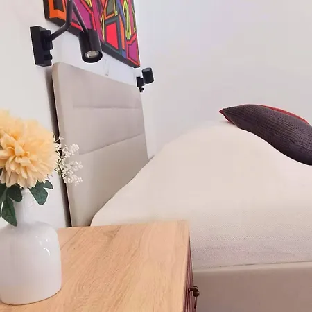 Life Apartment *