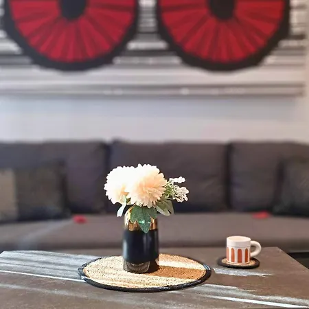 Life Apartment